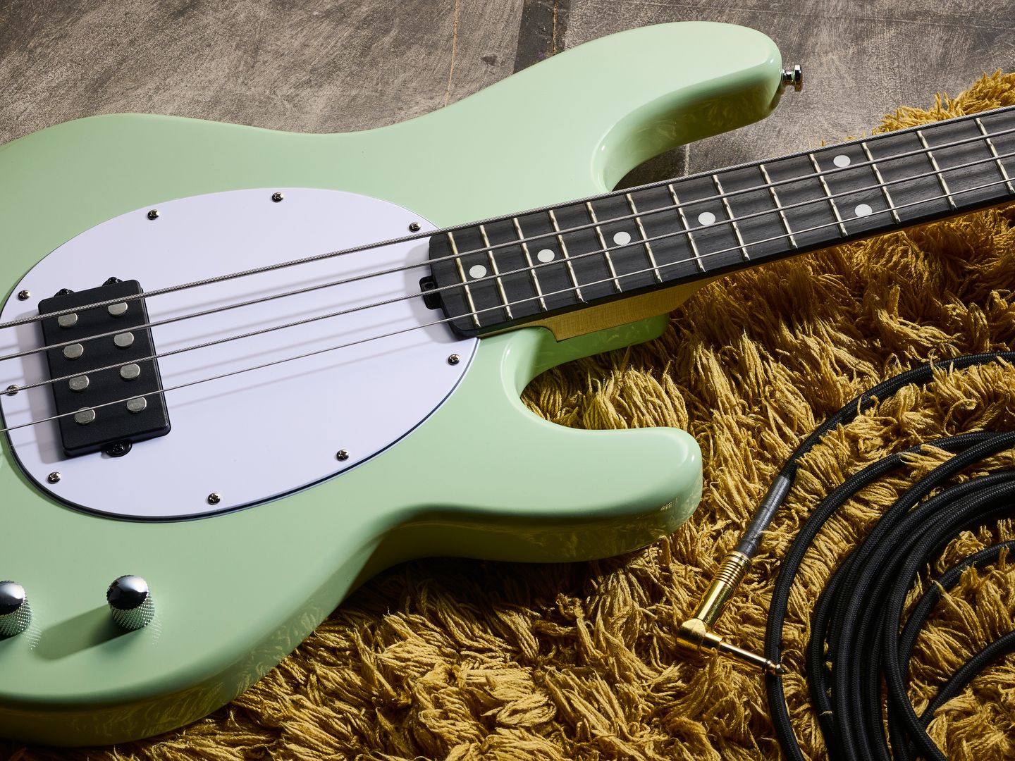 超美品stirling by Musicman Stingray ray4 Amazon.com: Sterling by Music Man StingRay Ray4 Bass Guitar