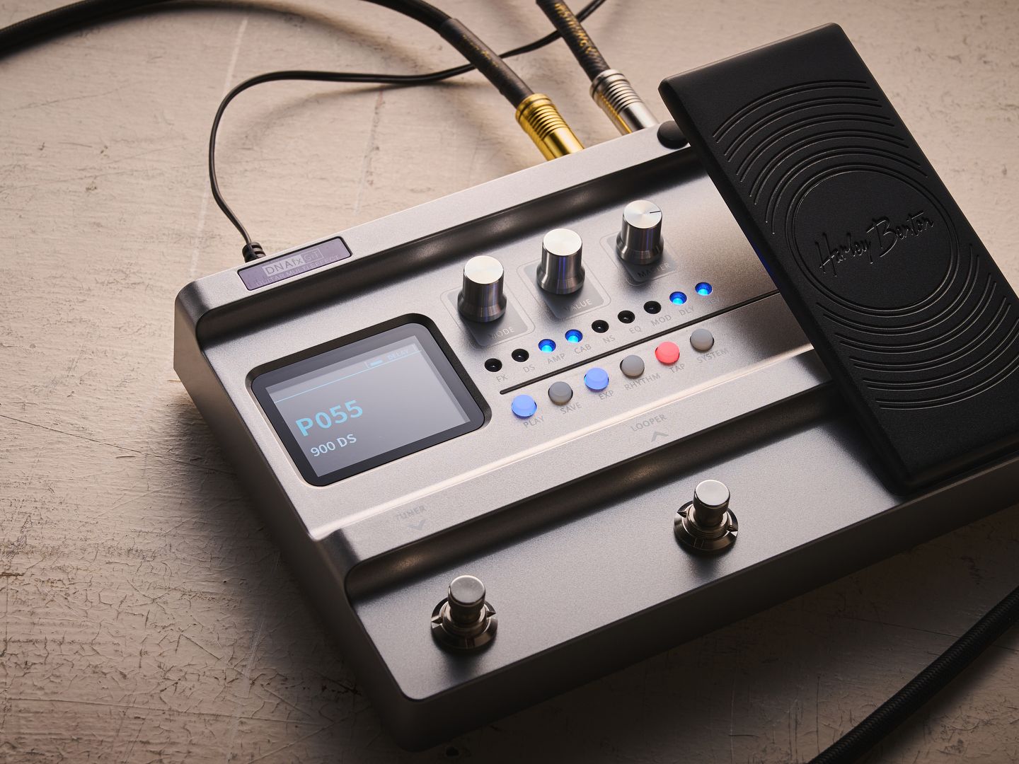 大好き Harley Benton DNAfx GiT multi-effects pedal review | Guitar ギター