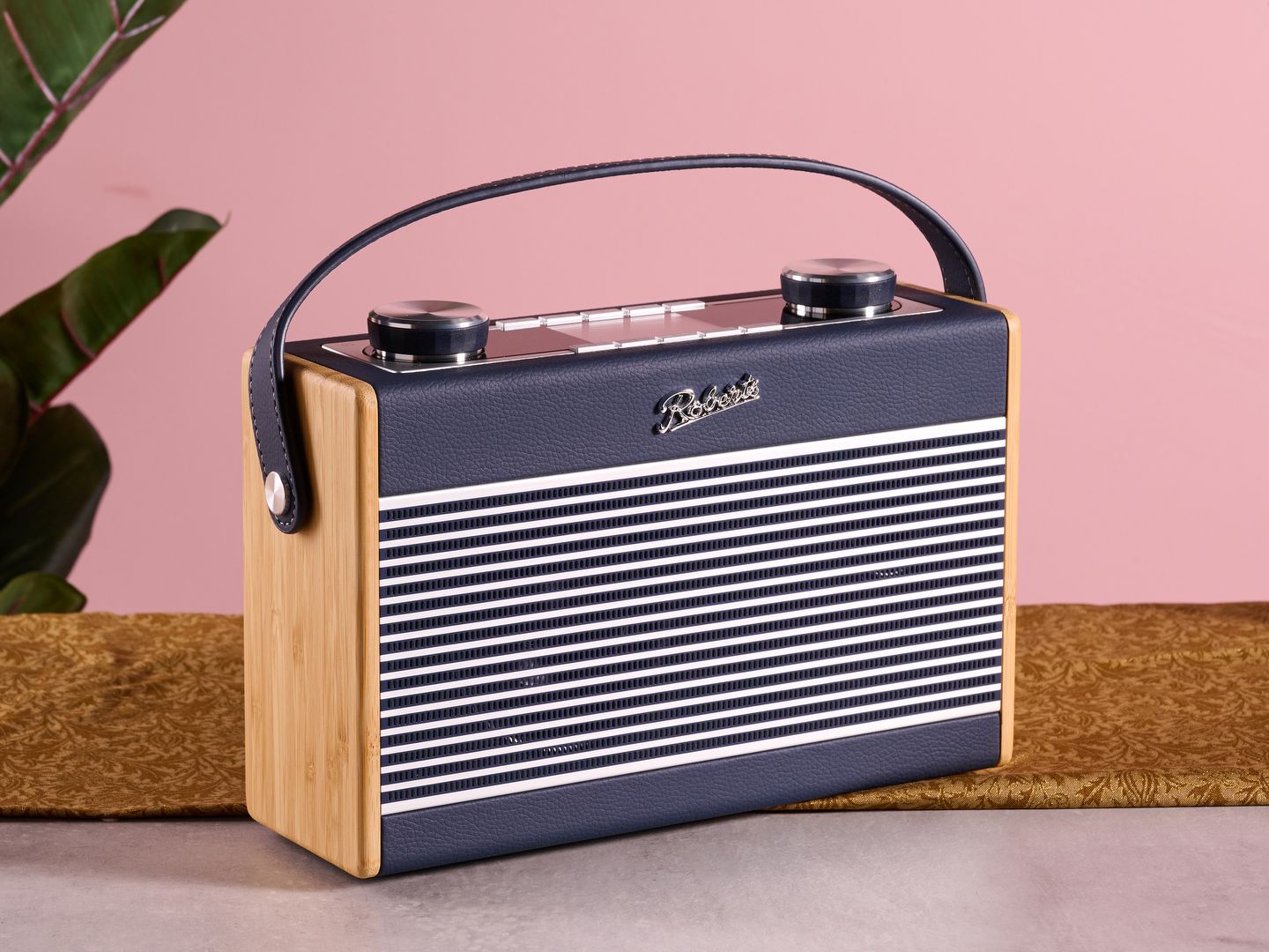 Roberts Rambler Classic review: a 70s-inspired DAB radio with a