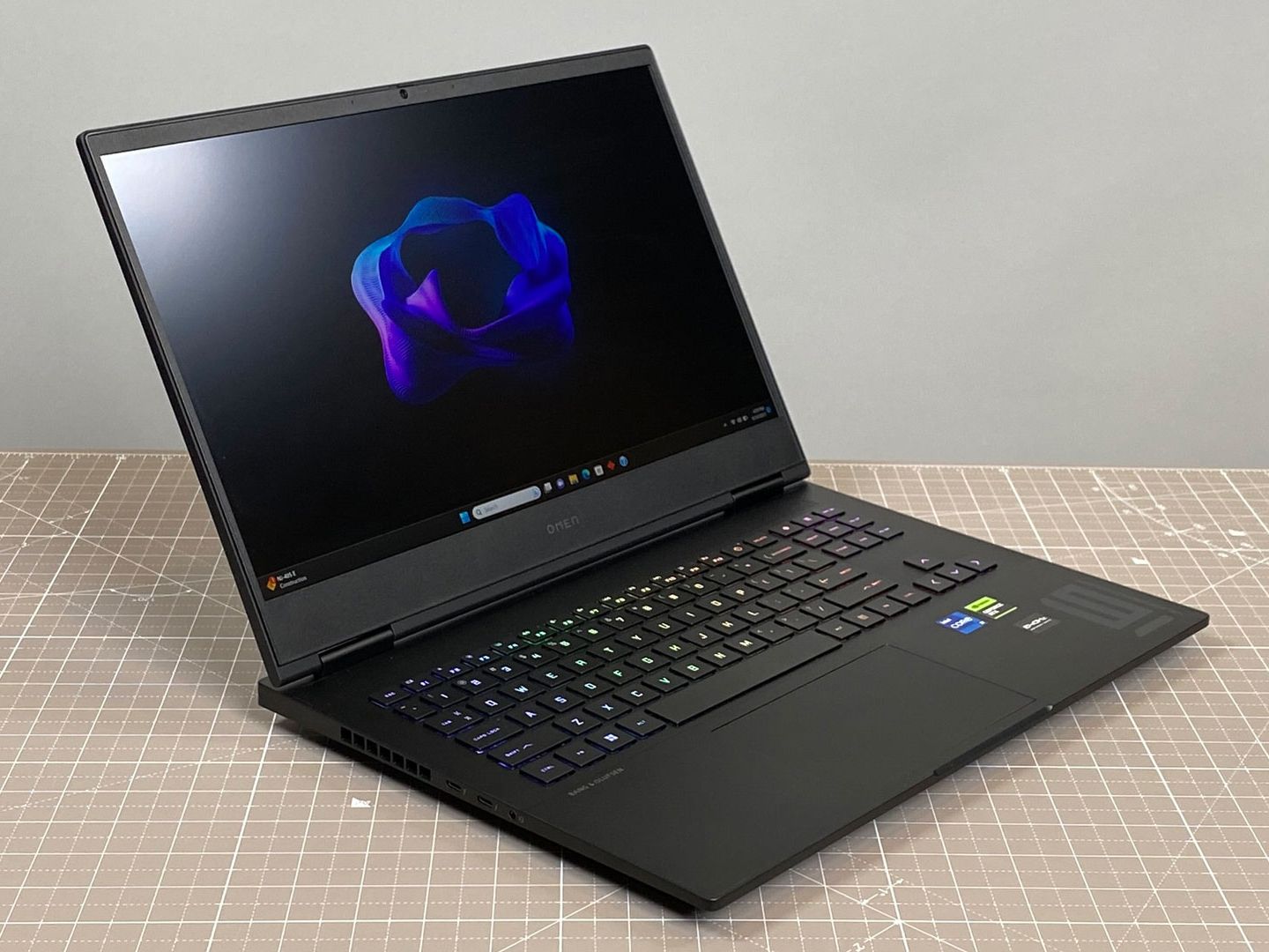 hp - 新品 OMEN 16 /i7 13700HX/RTX 4080/1TB/16GB Amazon.com: HP OMEN 16 inch Laptop, FHD 144Hz Display, Intel