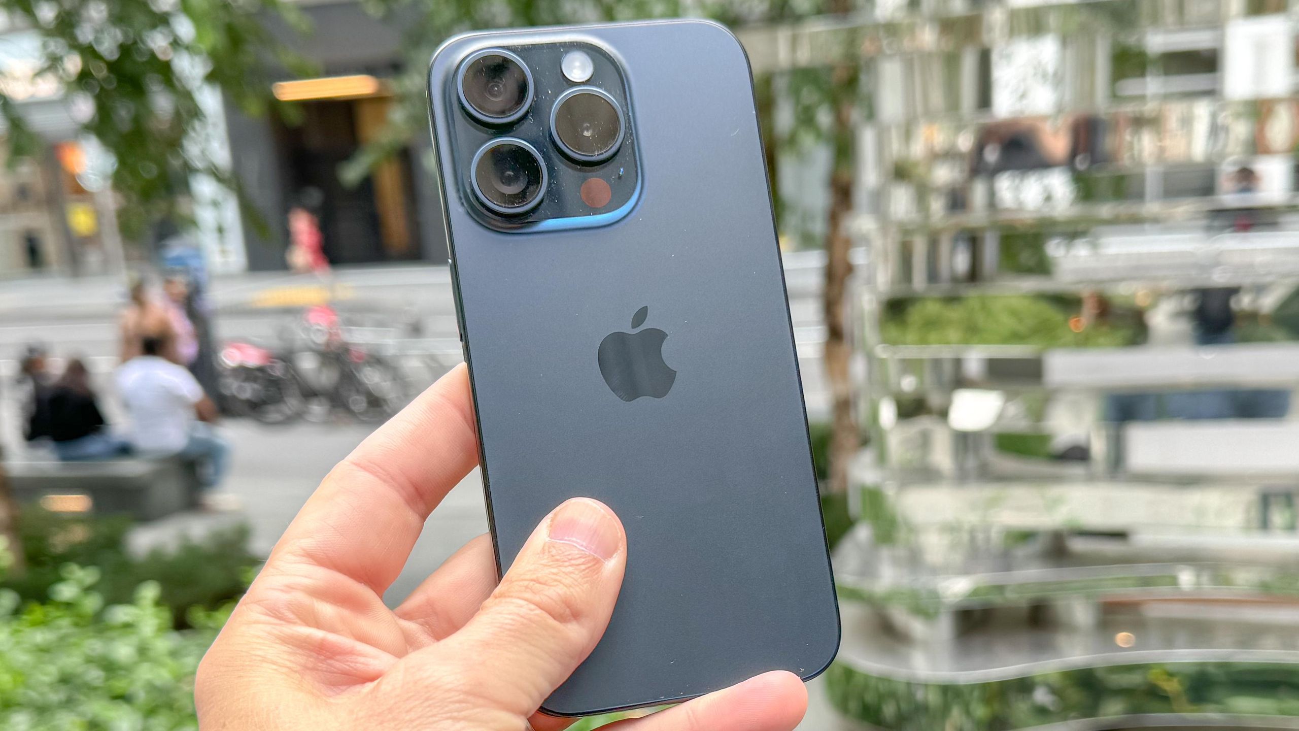 【tomoさん専用】Apple iPhone 15 Pro cXXHhKXJxNgBBL9wghhMnC.jpg