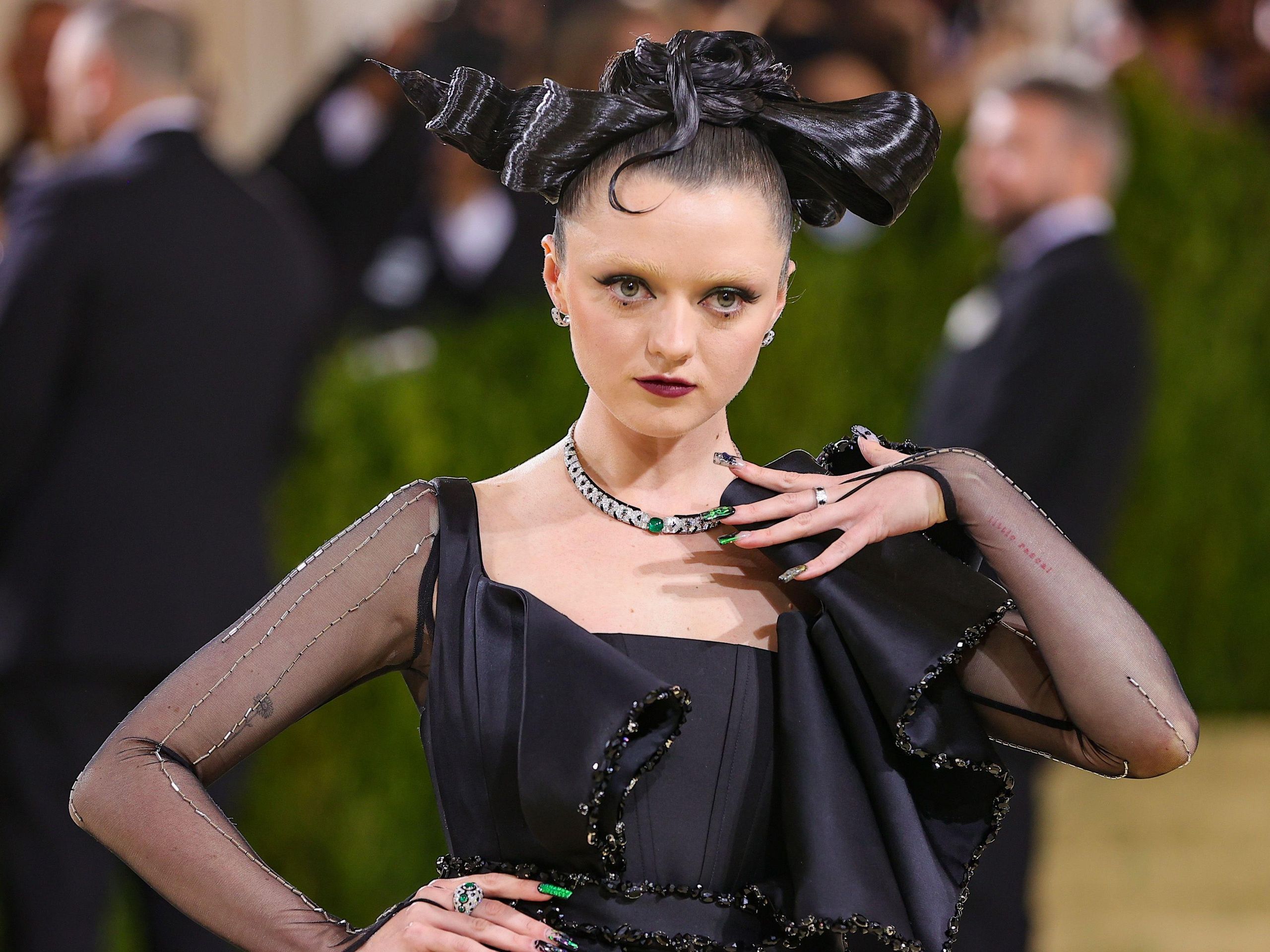 Maisie Williams Is Unrecognizable at the 2021 Met Gala | Marie Claire