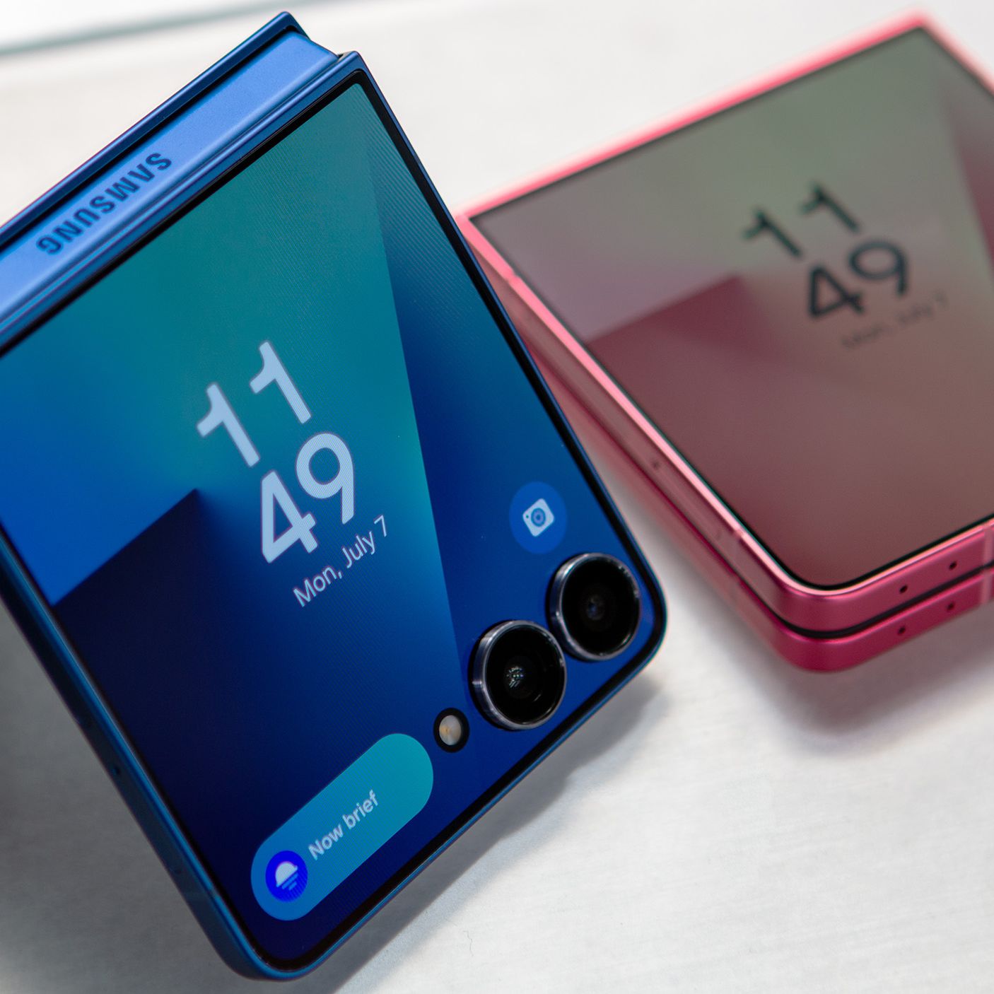 Yes, this T-Mobile deal will actually give you a FREE Galaxy Z