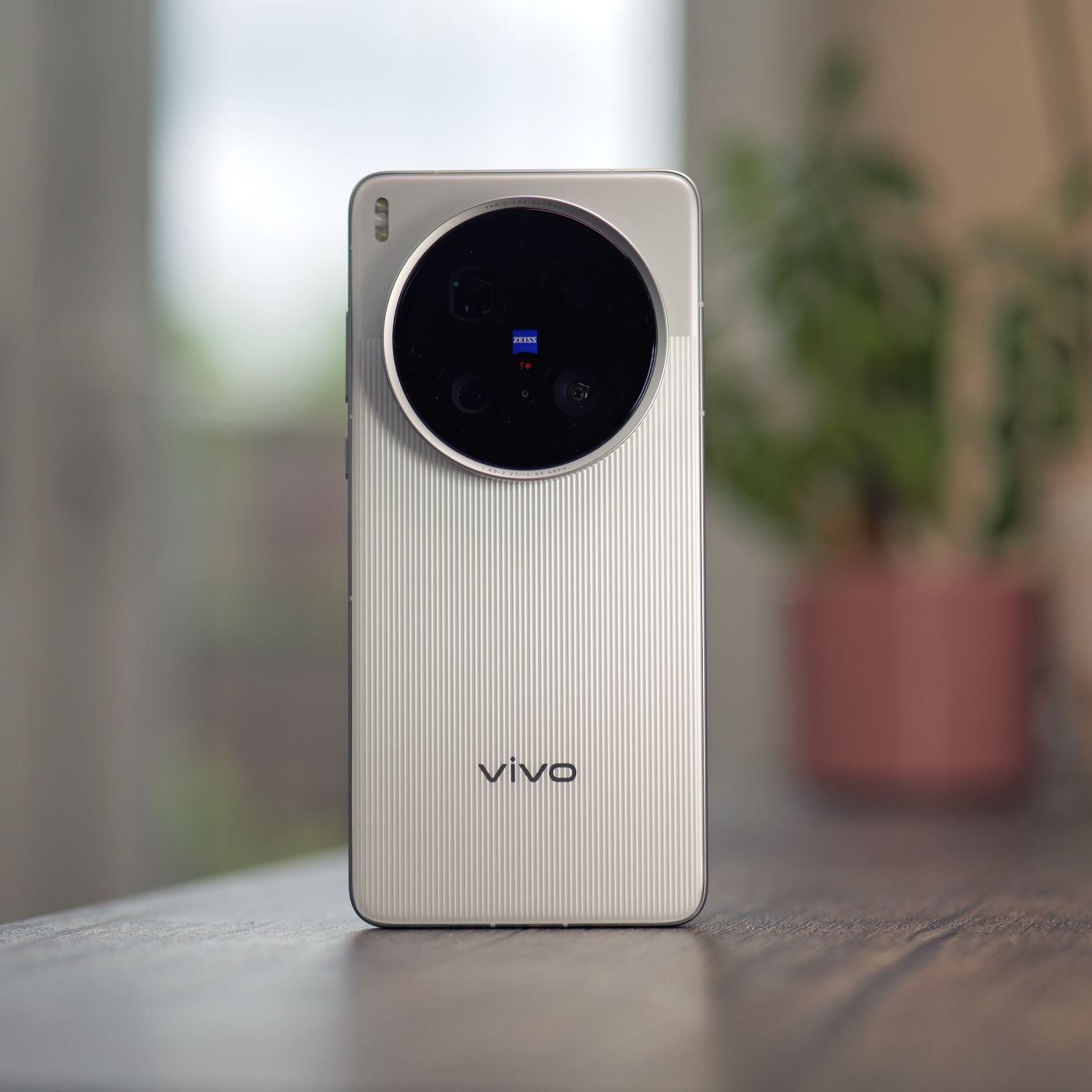 Vivo X200 Ultra review: more camera than phone | Digital Camera World