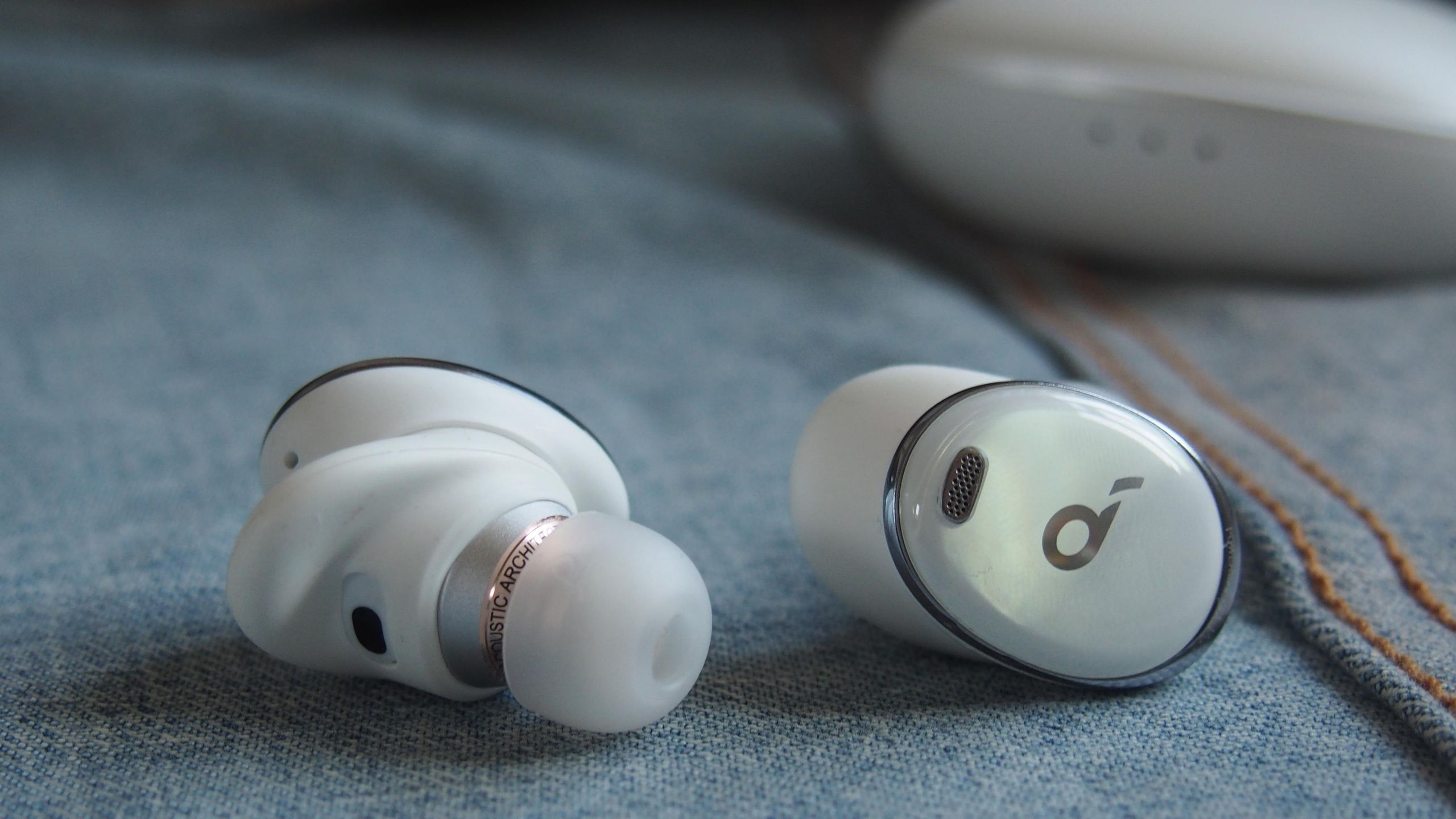 Anker soundcore LIBERTY3pro イヤホン　ホワイト v3HvuMq4Th435WdwWJLNZk.jpg