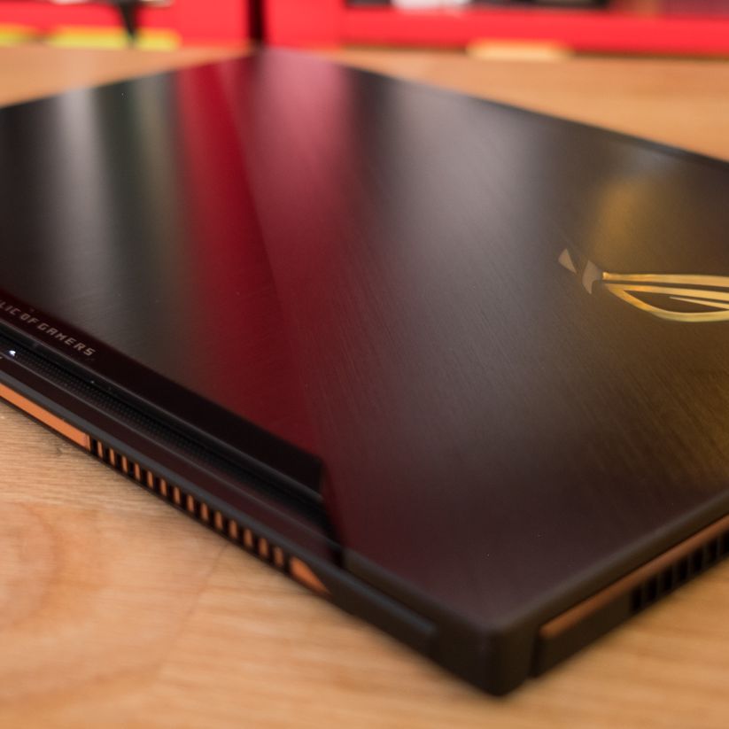 ASUS GX501VSK ROG ノートPC ROG Zephyrus | Laptops | ROG Global
