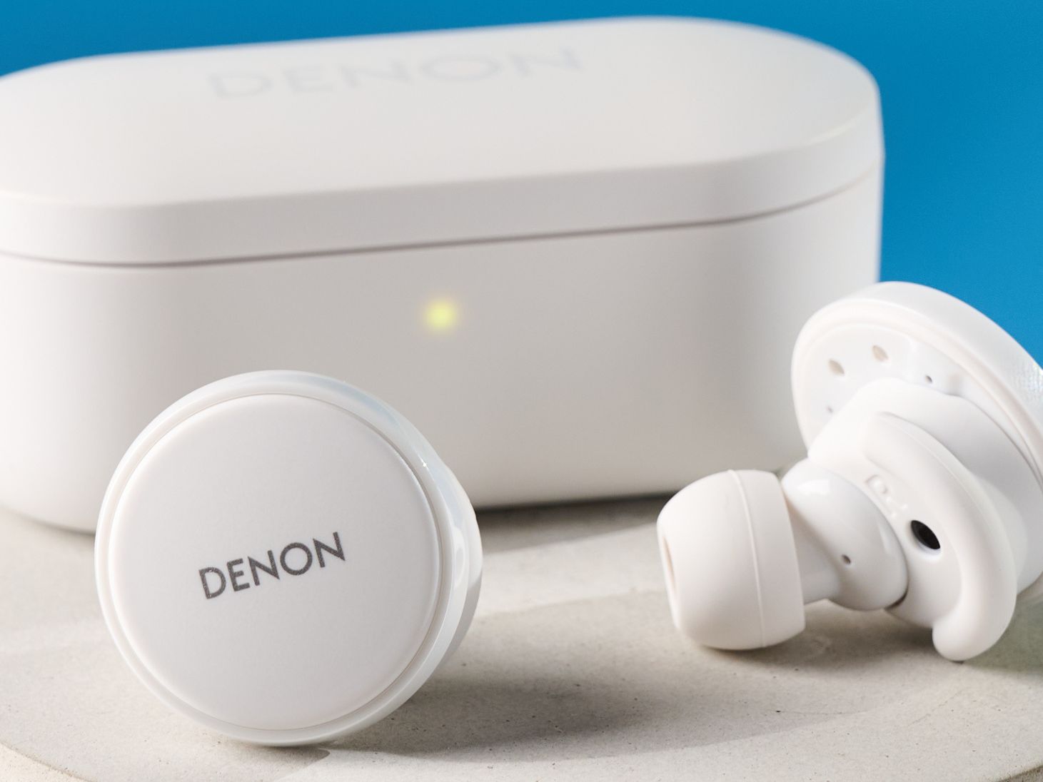 【新品未開封】Denon PerL Pro ホワイト Denon PerL Pro - Premium True Wireless earbuds with