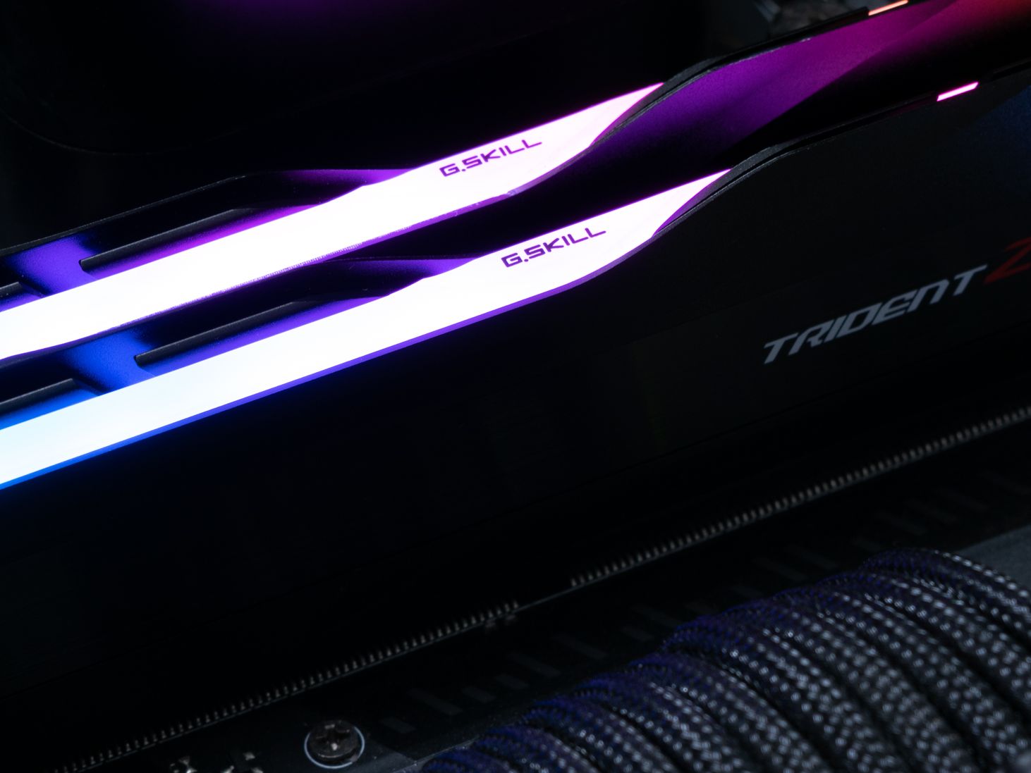 メモリー G.SKILL TRIDENT Z5 DDR5 6800 c34 16GBx2 G.SKILL Trident Z5 RGB DDR5-6800 CL34 2x 16 GB Review - A Closer