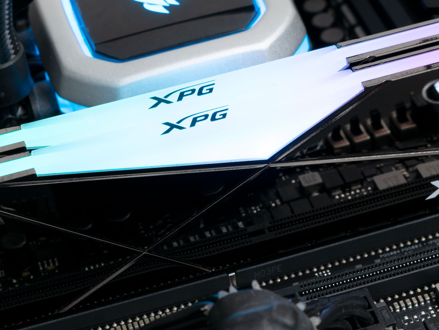 Adata XPG Spectrix D50 Xtreme DDR4-5000 C19 2x8GB Review: Toy For