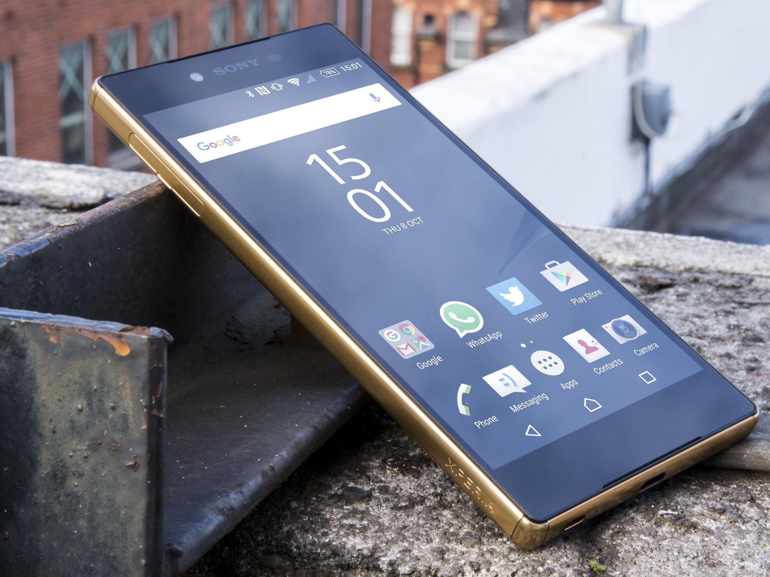 ほぼ新品XPERIA Z5 Premium Sony Xperia Z5 Premium officially announced: what you need