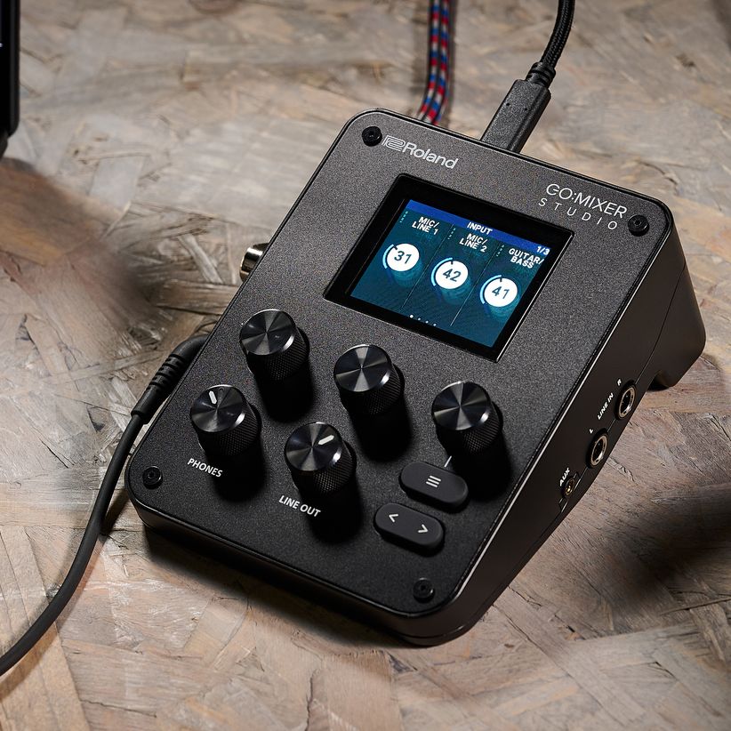 【ほぼ未使用品】Roland GO:MIXER STUDIO A highly flexible compact mixer and USB interface that's perfect