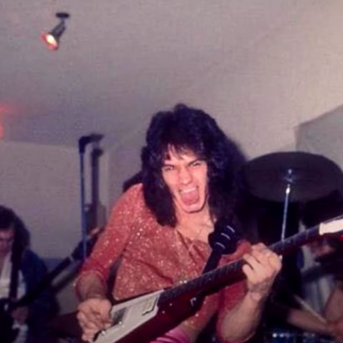 Van Halen's covers-heavy set at Pasadena High School in 1975