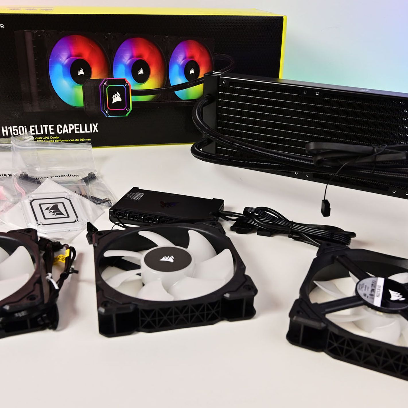 CORSAIR H150i ELITE CAPELLIX XT 取り置き品 iCUE H150i ELITE CAPELLIX XT Liquid CPU Cooler, White