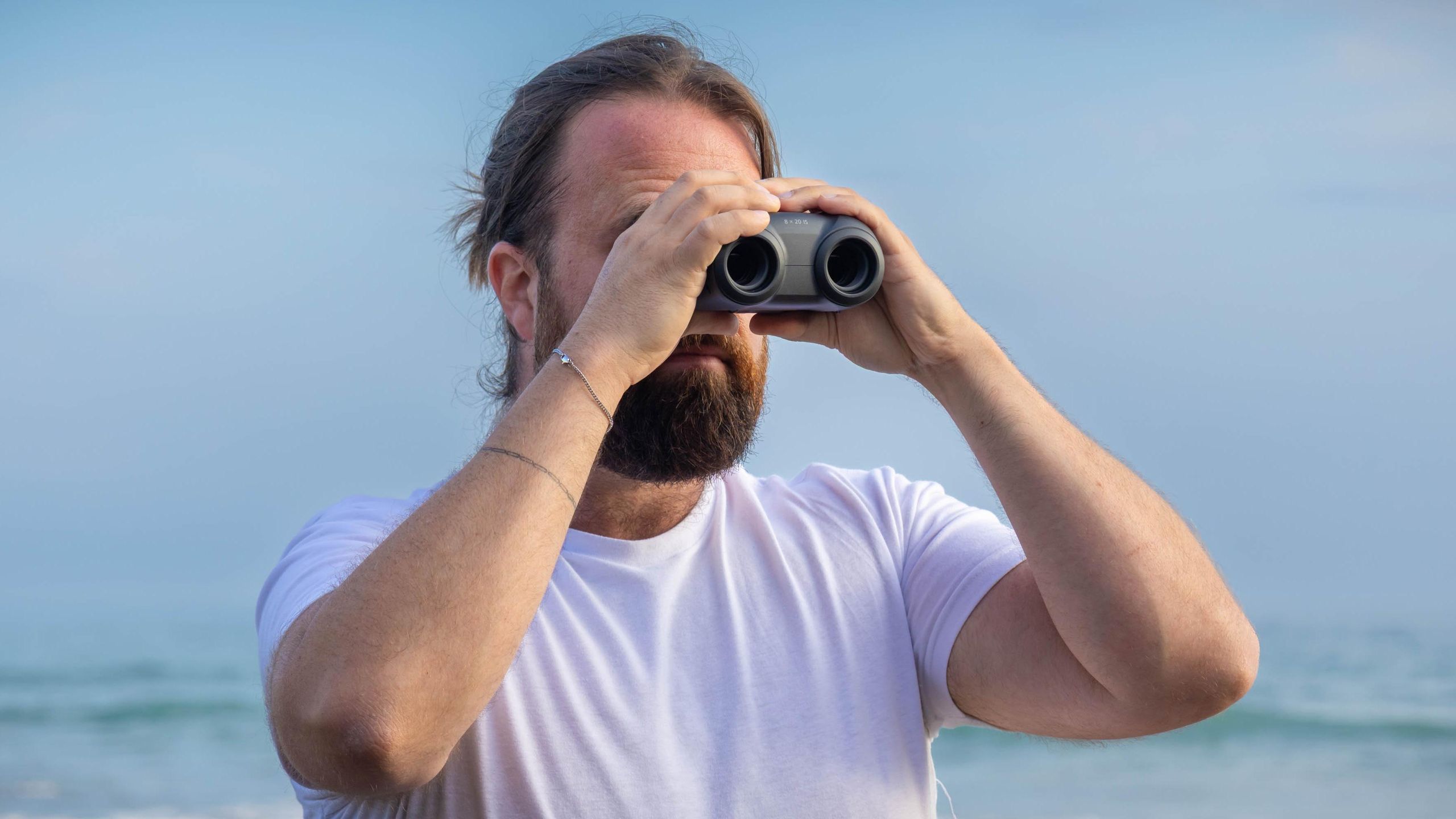 Canon 8x20 IS binocular review | Space