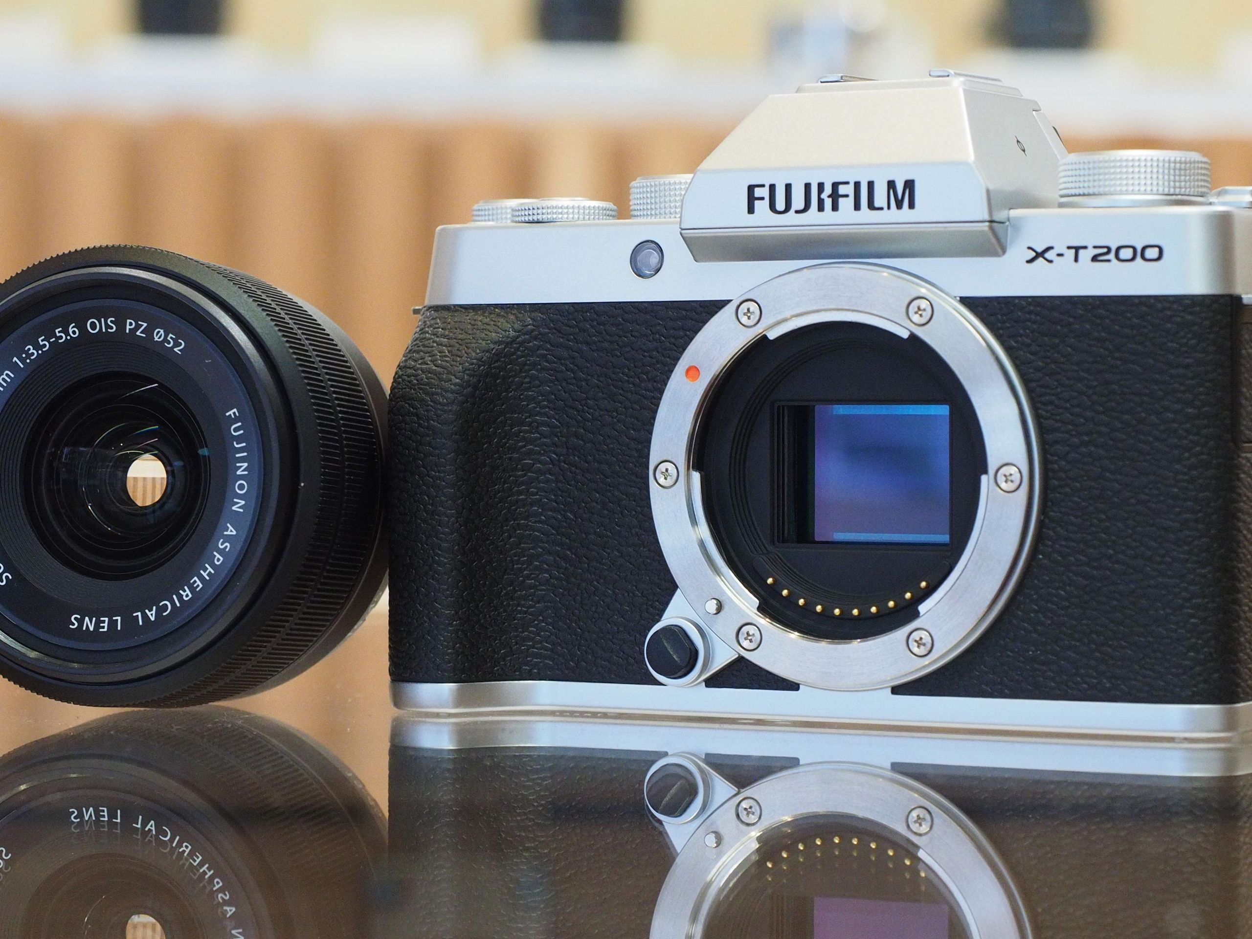 The forgotten Fujifilm X-T200 is still a great entry-level choice