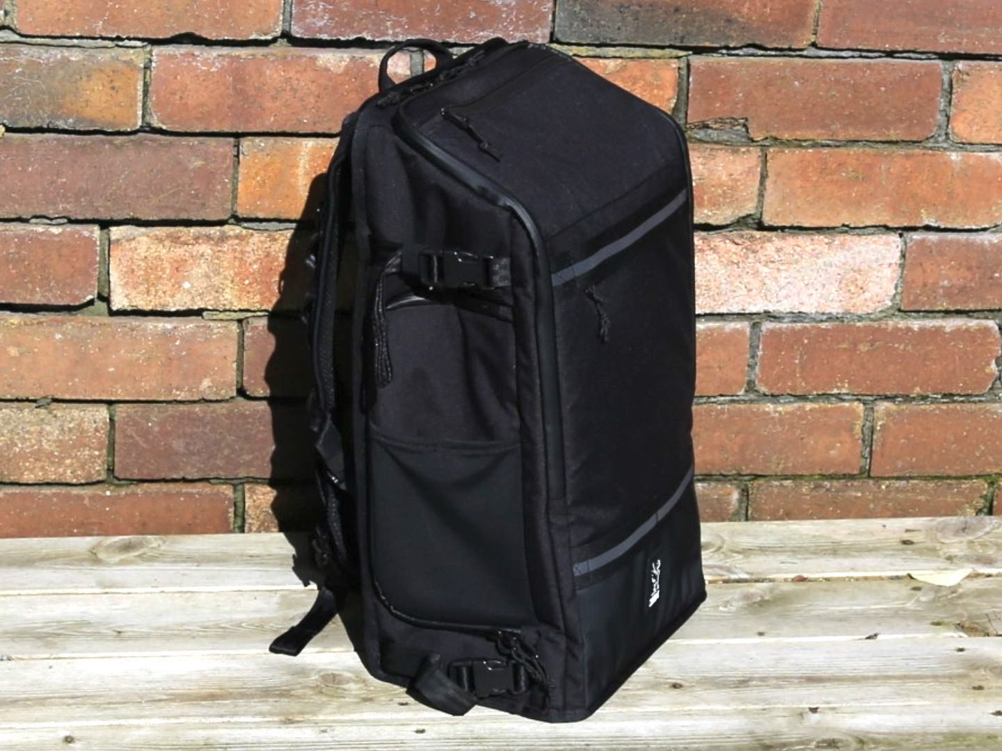 deuter 30 l trans alpine bike backpack Deuter Trans Alpine 30  Lightweight Bike Backpack For Mountain Biking &  Multi-Day Tours (Lapis/Navy, 30L) Deuter Cycling Backpack
