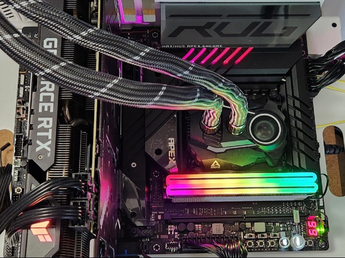 Asus ROG Maximus Z790 Apex Encore Review: Premium