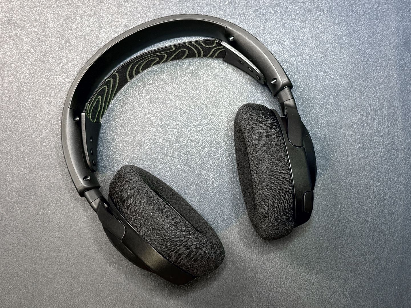 SteelSeries Arctis Nova 5 Wireless Review: The cheaper Nova 7