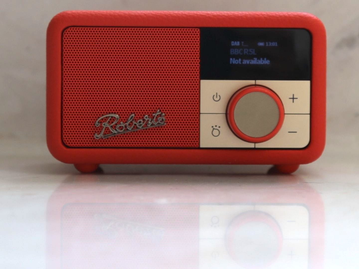 スピーカー・ウーファー Roberts Revival PETITE2 FM/DAB/DAB Roberts Revival Petite 2 review | Good Housekeeping UK