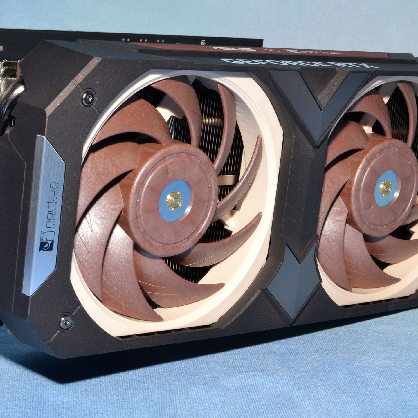 【美品】ASUS GeForce RTX 4080 16GB Noctua OC ASUS GeForce RTX™ 4080 SUPER 16GB GDDR6X Noctua OC Edition