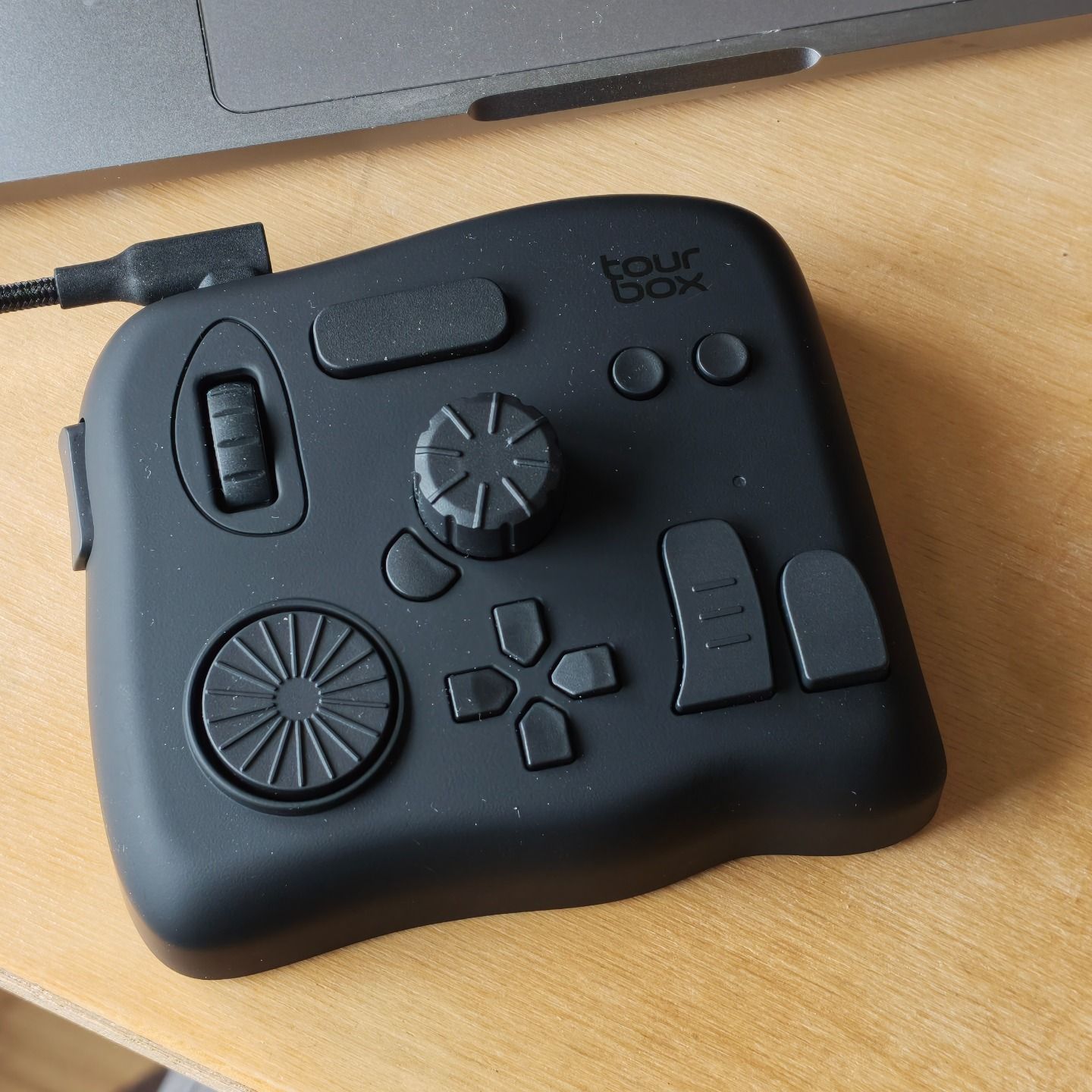 TourBox NEO review: Customisable and comprehensive without