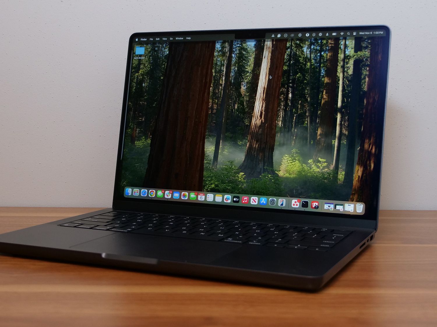 最上位3K！2024年 Office MacBook Pro 15 Win11 最上位3K！2024年Office MacBook Pro 15 Win11