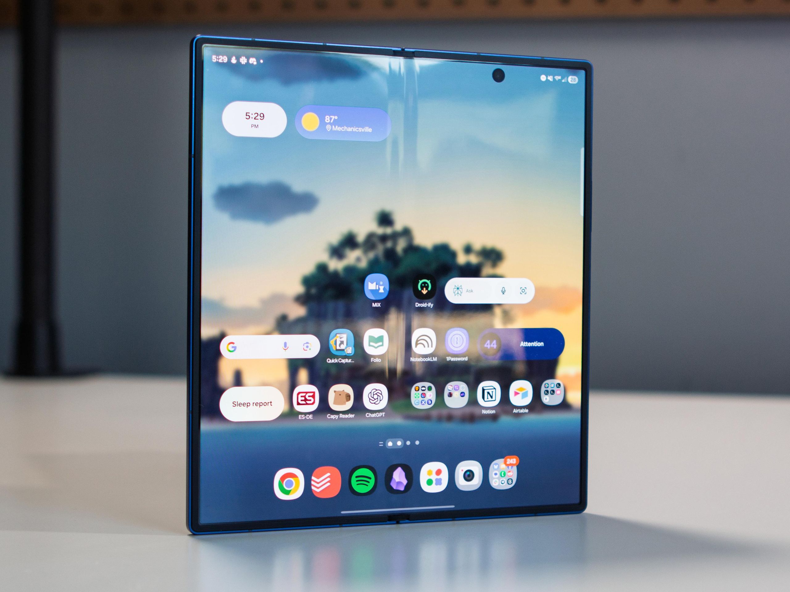 Wide' Galaxy Z Fold inbound, and these alleged specs have us