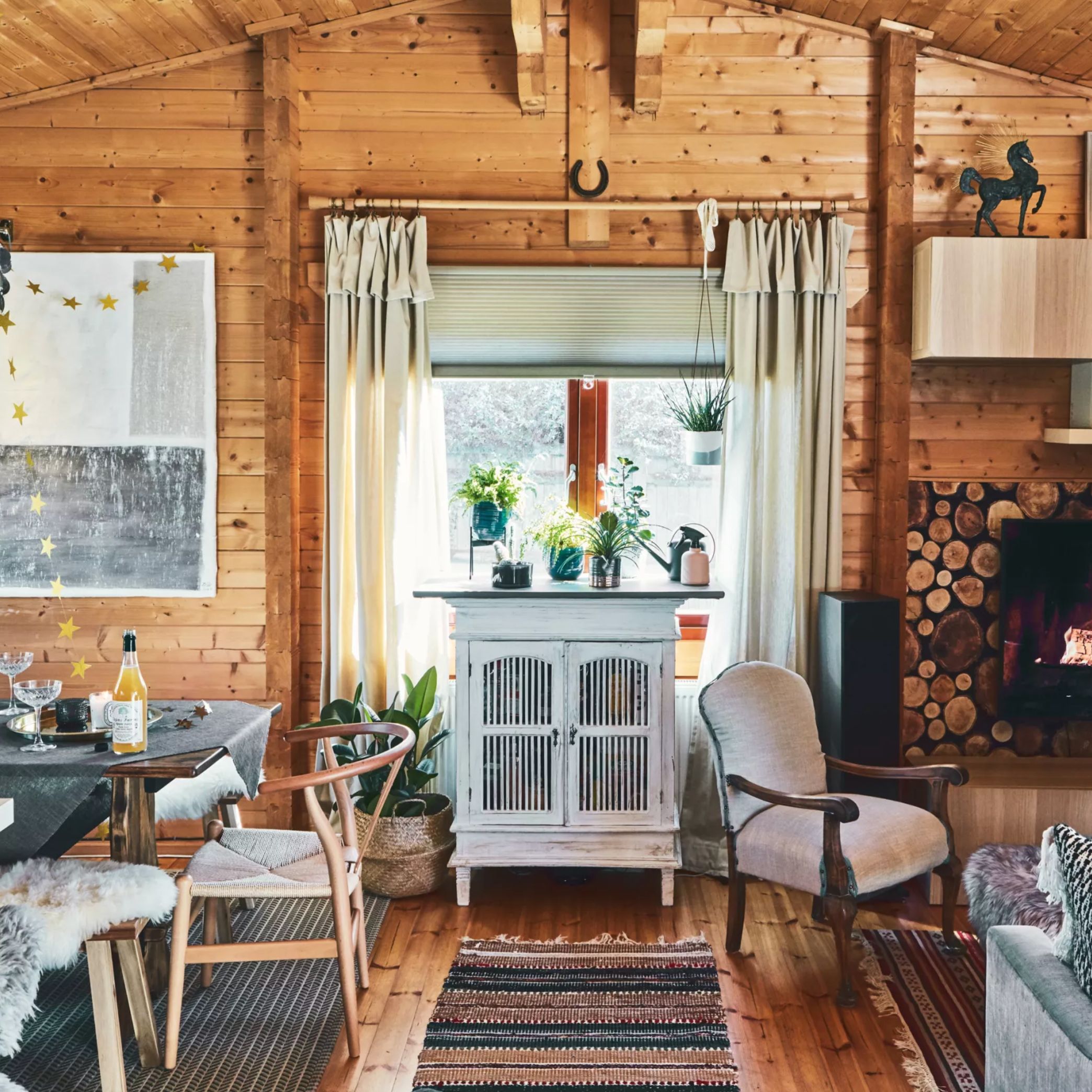 10 cabin decor ideas you can bring into your home even if you don't live in  a cabin | Real Homes, image size:2088x2088