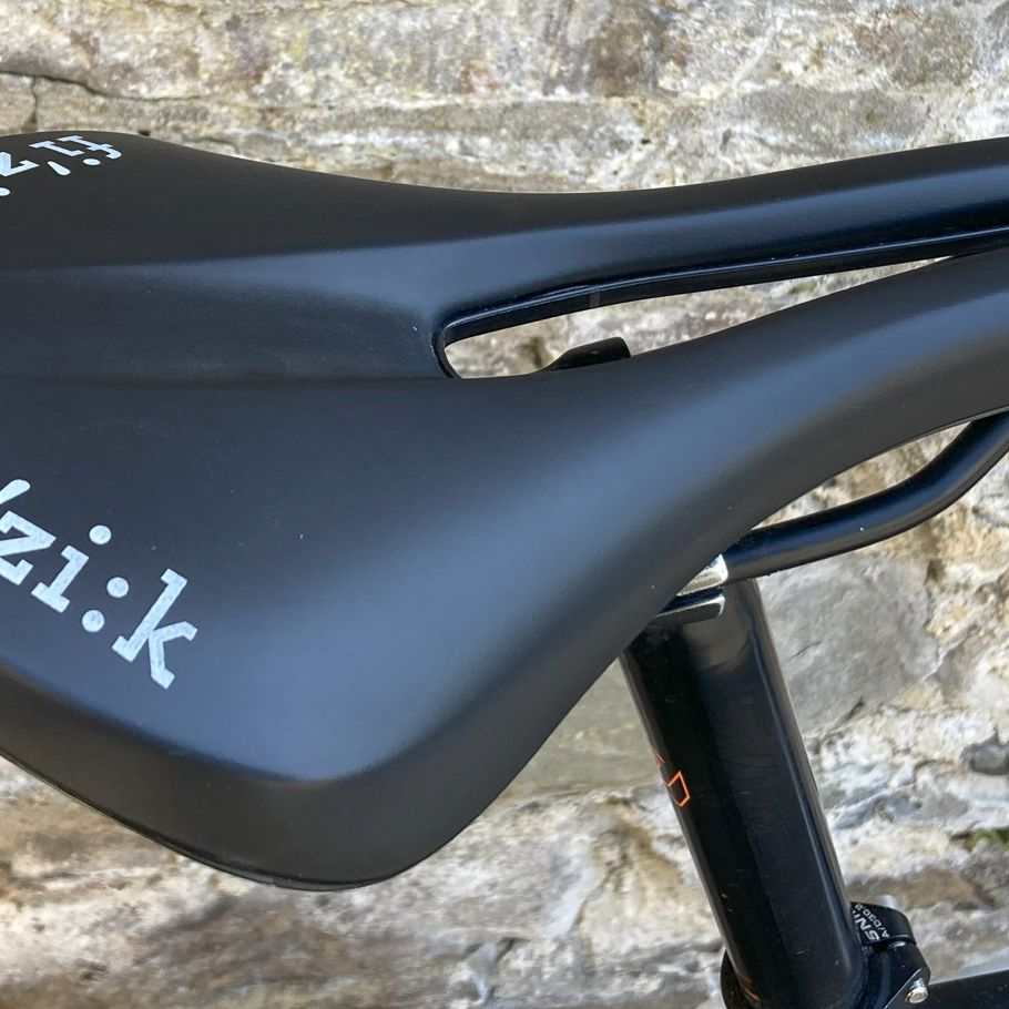 Fizik Tempo Aliante R5 saddle review | Bike Perfect