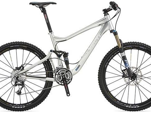 Giant goes lighter and deeper with 2008 line of trail bikes