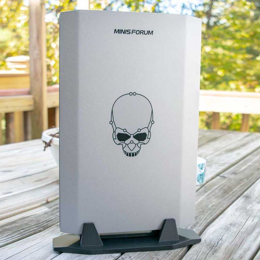 Minisforum NUCXi7 review | Tom's Guide Minisforum NUCXi7 review | Tom's Guide
