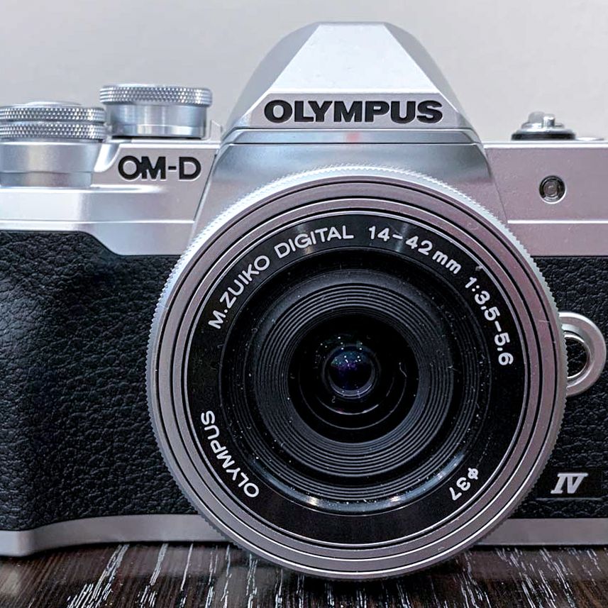 ♥︎minnie♡ OLYMPUS OM-D E-M10 Mark IV Olympus OM-D E-M10 Mark IV Mirrorless Camera (Silver)