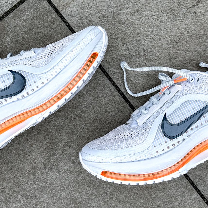 靴 NIKE AIR PEGASUS PREMIUM Nike Pegasus Premium Men's Road Running Shoes. Nike.com