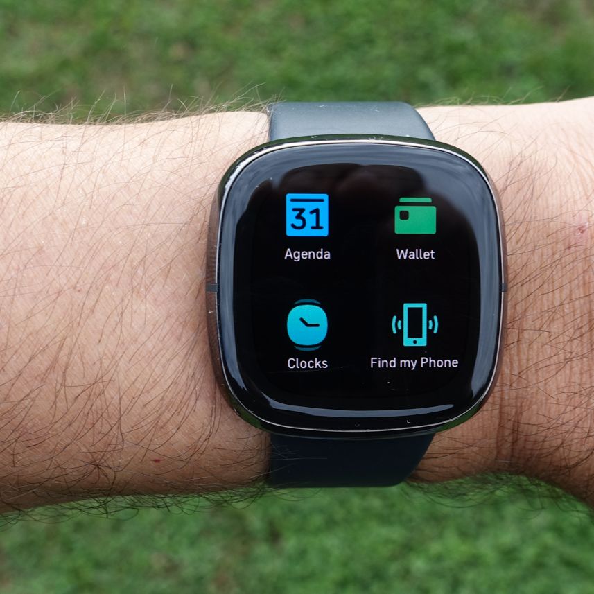 その他 fitbit sense sddefault.jpg