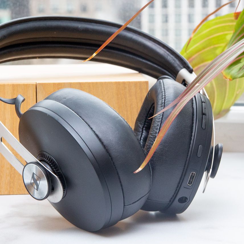 Sennheiser Momentum 3 Wireless Headphones- Full Review Sennheiser Momentum 3 Wireless Headphones- Full Review