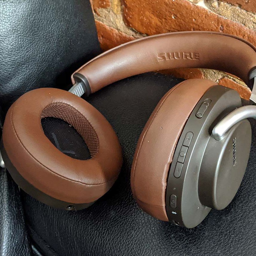 【美品】 SHURE AONIC50 SBH2350 ブラウン 23年製 美品】 SHURE AONIC50 SBH2350 ブラウン 23年製 ブルートゥース