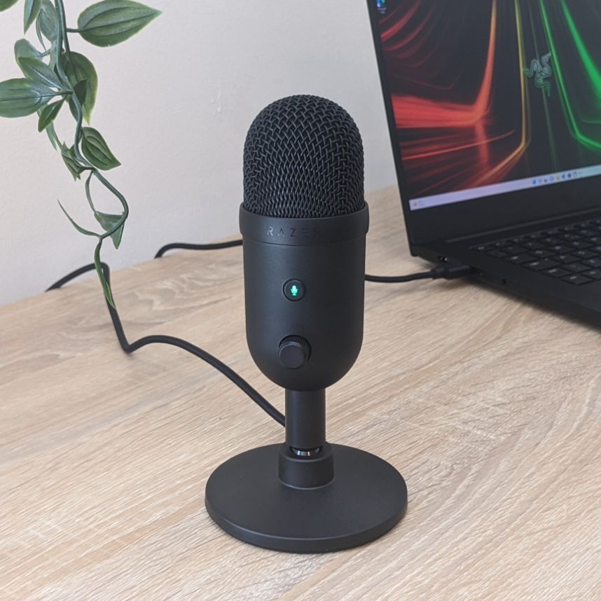 Razer Seiren V2 X | TechRadar
