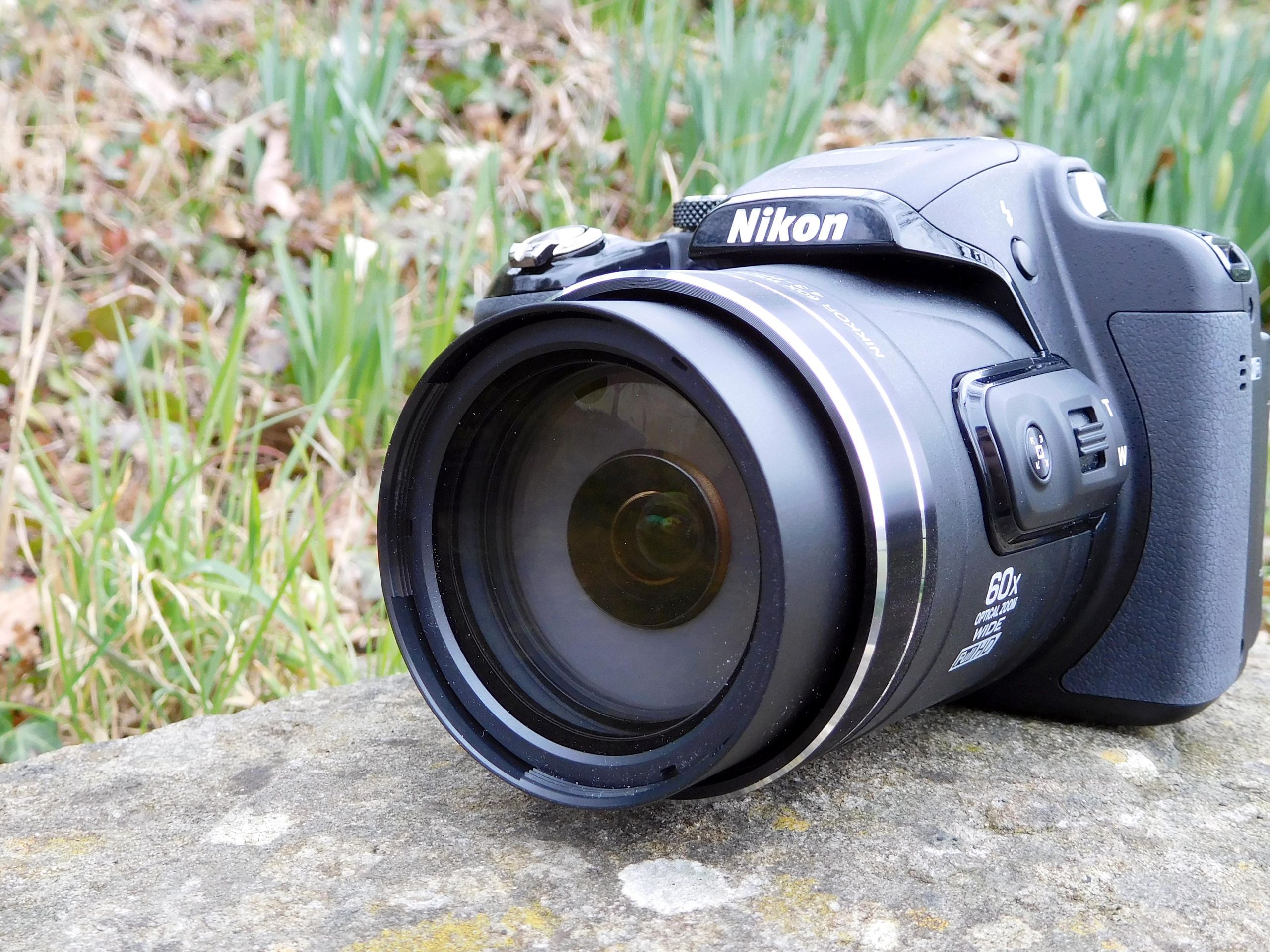Nikon COOLPIX P610　カメラ Nikon Coolpix P610 (Black) 16-megapixel camera with 60X optical