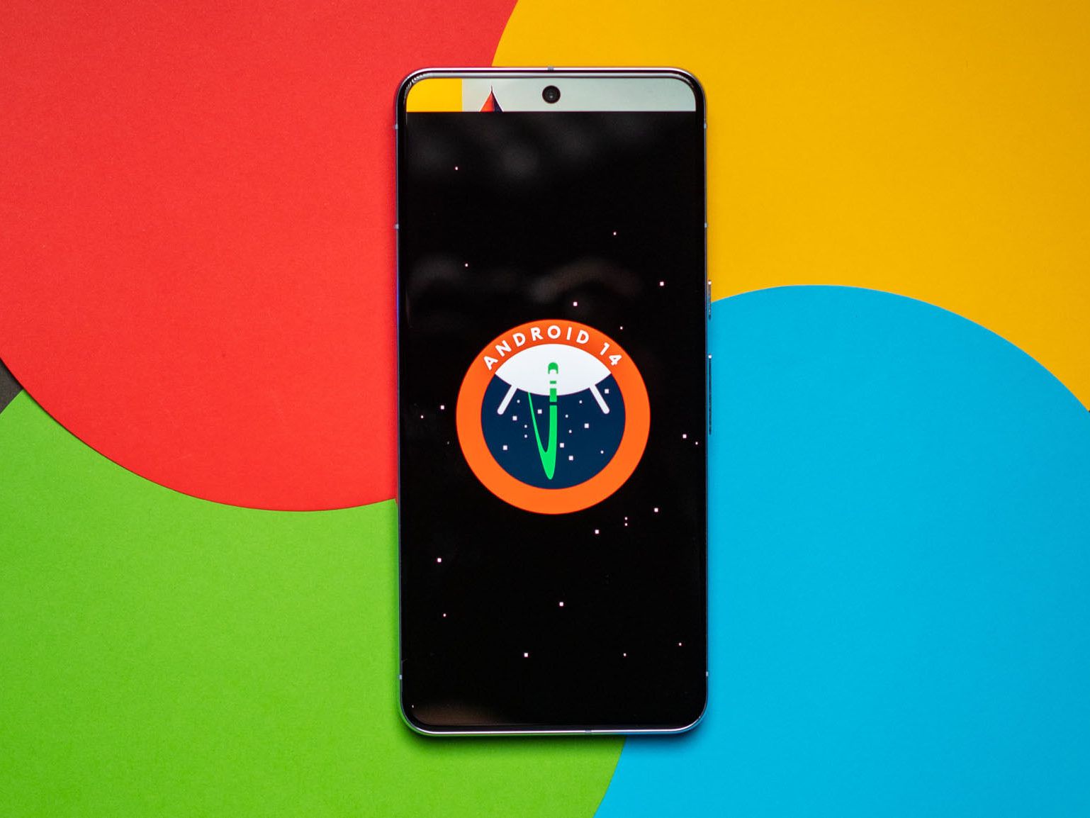 Android 14 アンドロイド hqdefault.jpg