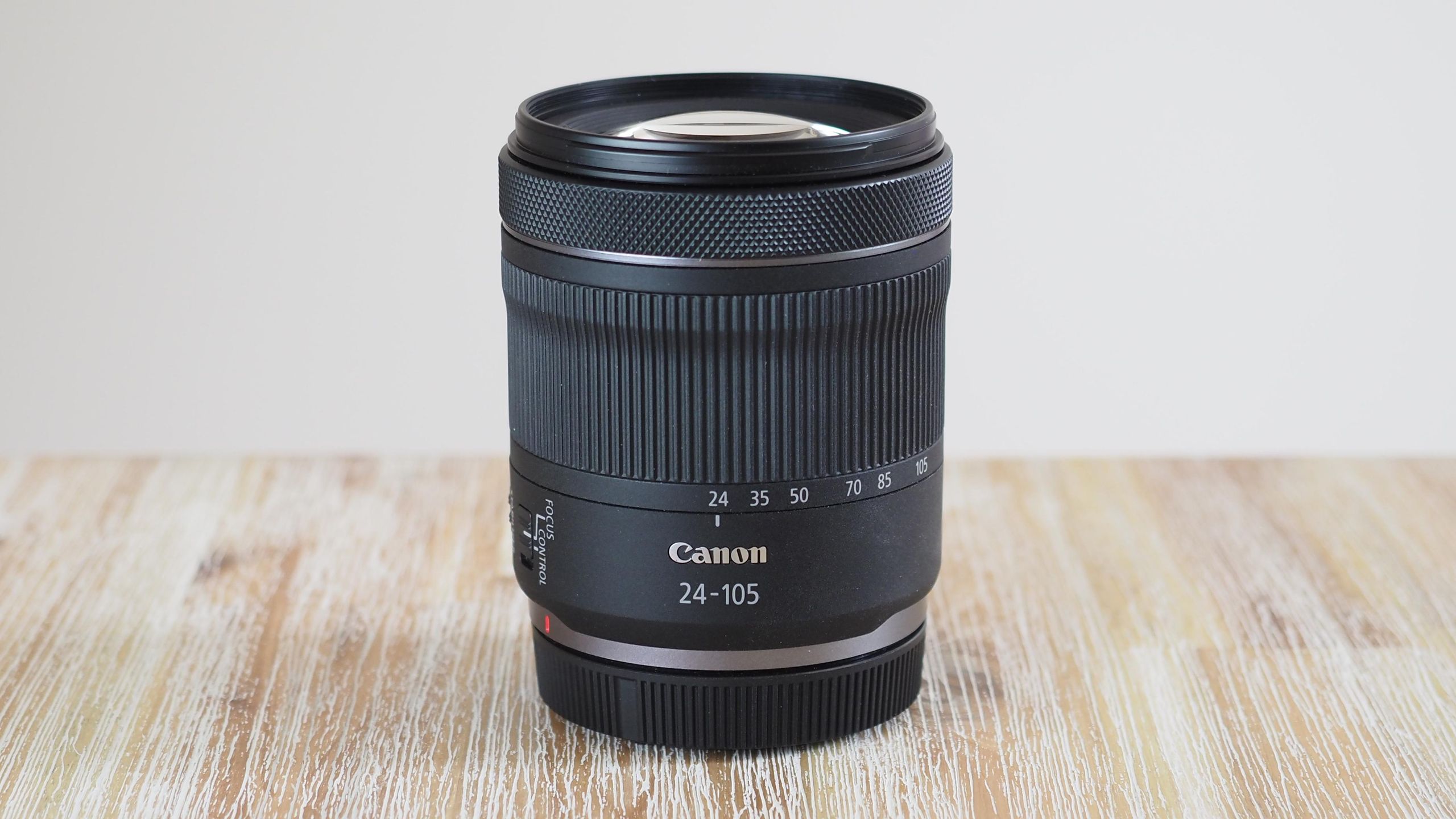 キヤノン RF 24-105mm F4-7.1 IS STM Canon R F24-105mm F/4-7.1 IS STM Lens | Bedfords.com