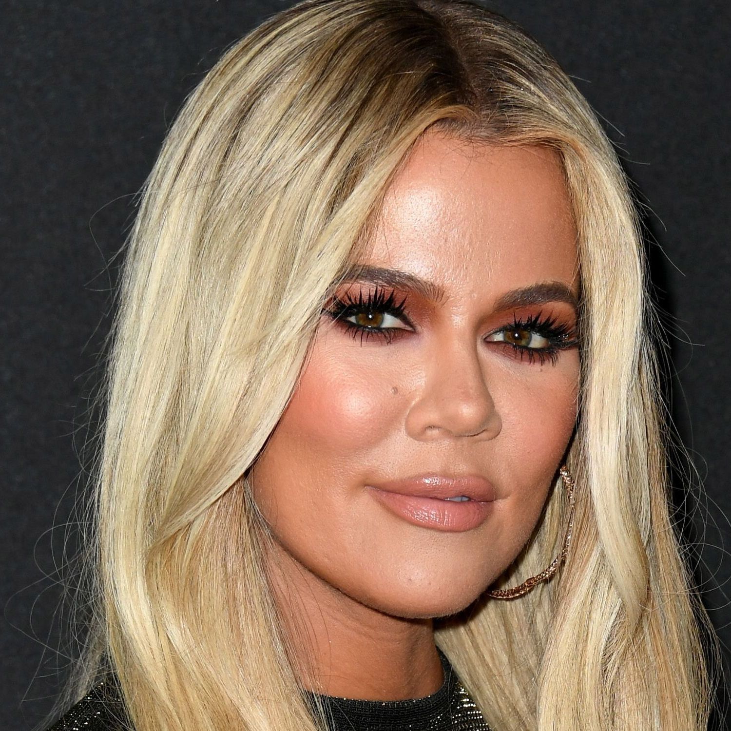 Khloe Kardashian's House Has an Entire Room for Her Hair Extensions | Marie  Claire, image size:1500x1500