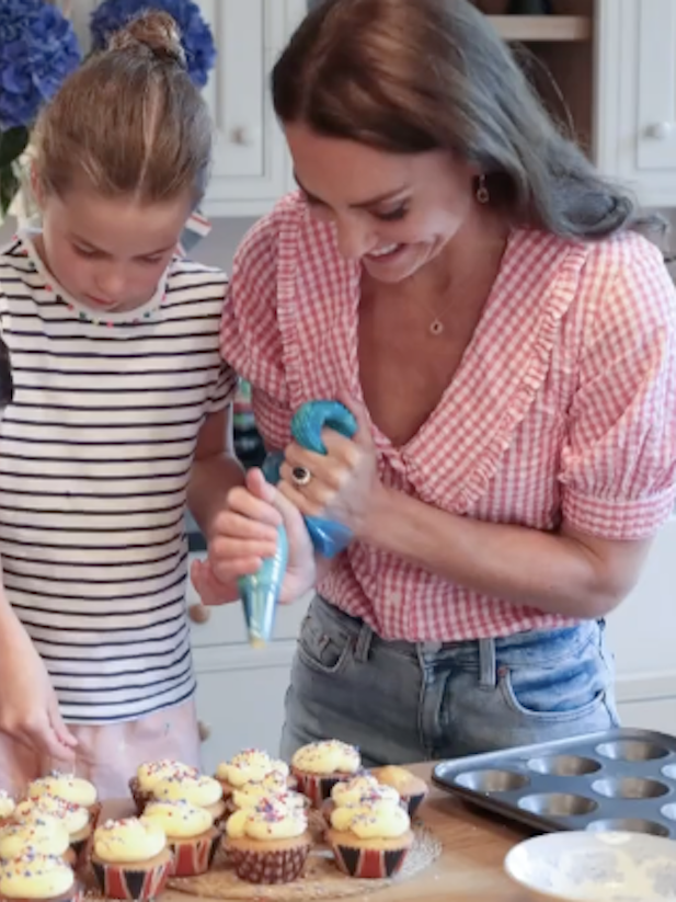 Princess Kate brora blouse