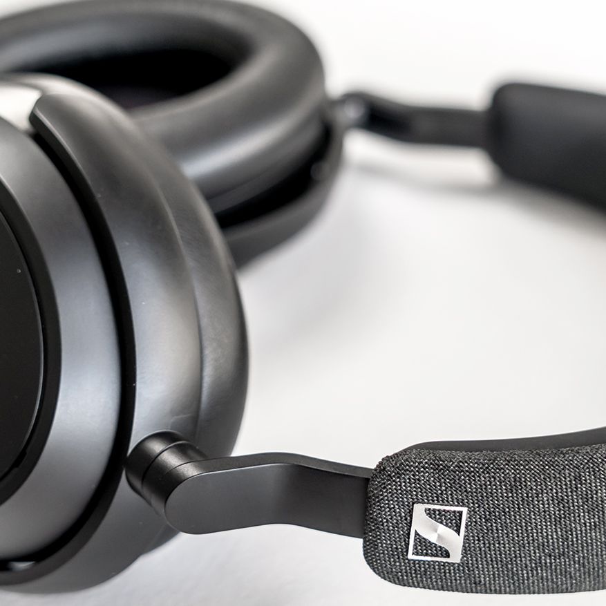 Sennheiser Momentum 4 Wireless review: Playing the right Sennheiser Momentum 4 Wireless review: Playing the right