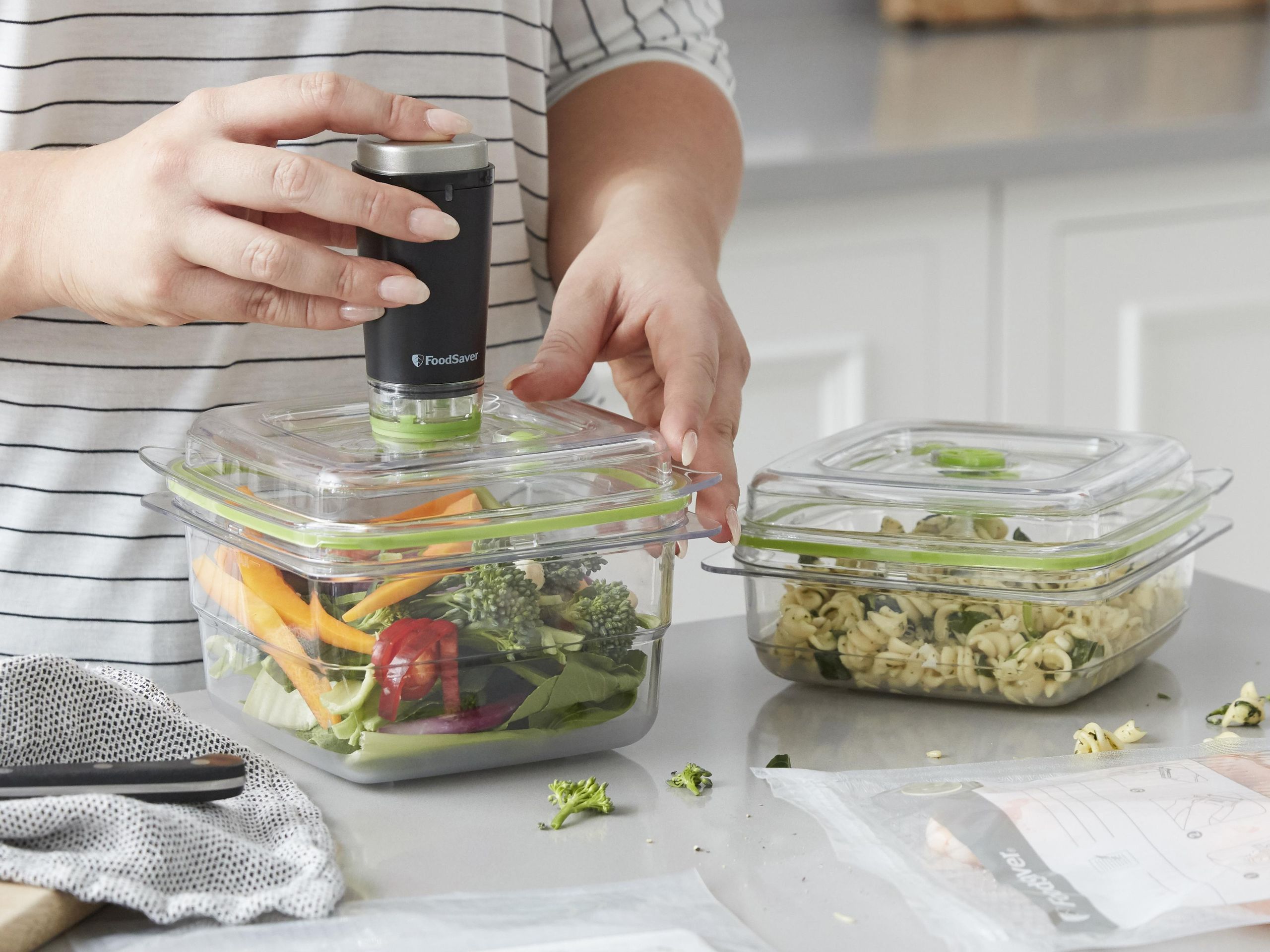 FoodSaver Handheld Vacuum Sealer Box review | T3