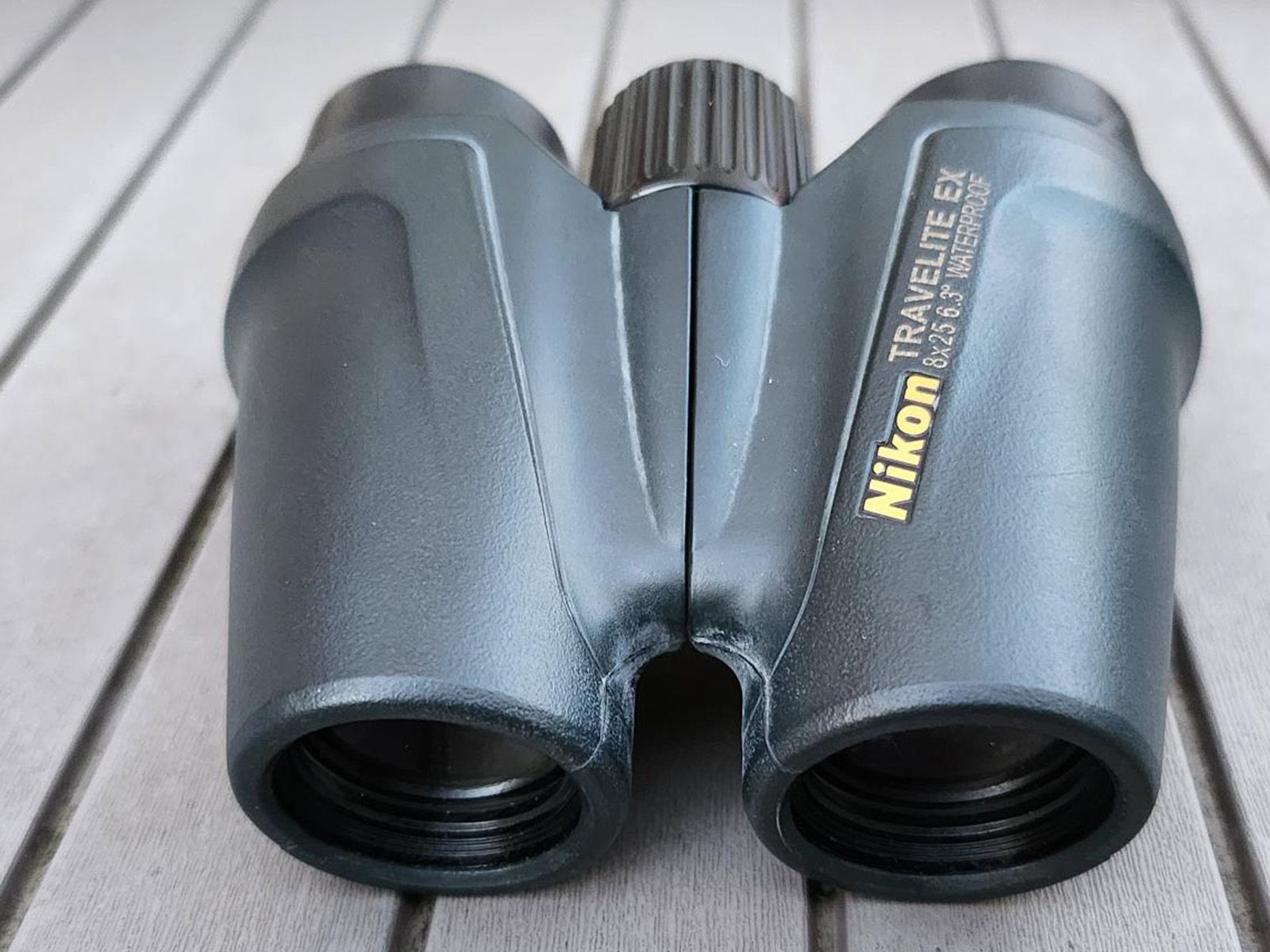 Nikon Travelite EX 8x25 binoculars review | Space