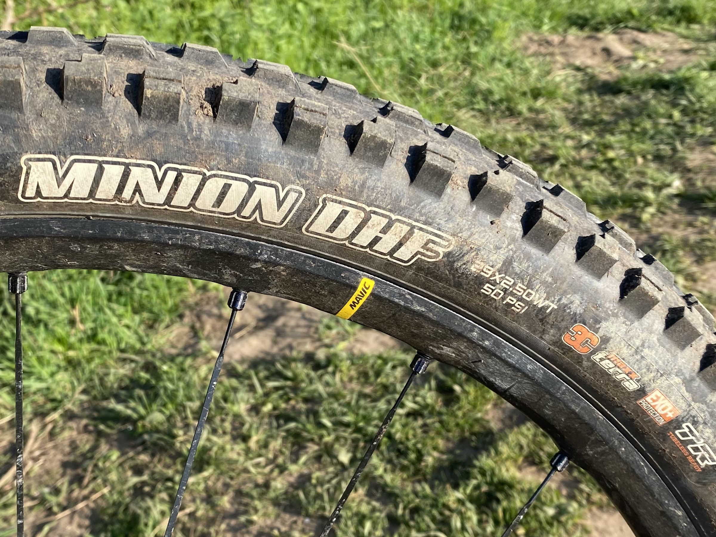 MAXXIS Minion DHF 29" X 2.30" Mountain Bike Tire - Folding, 3C MaxxTerra TR/DD, 120 TPI - View #3