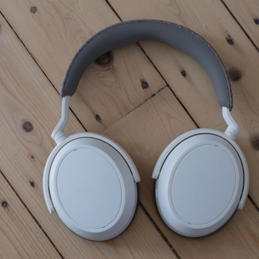 Sennheiser Momentum 4 headphone review: Excellent value, comfort