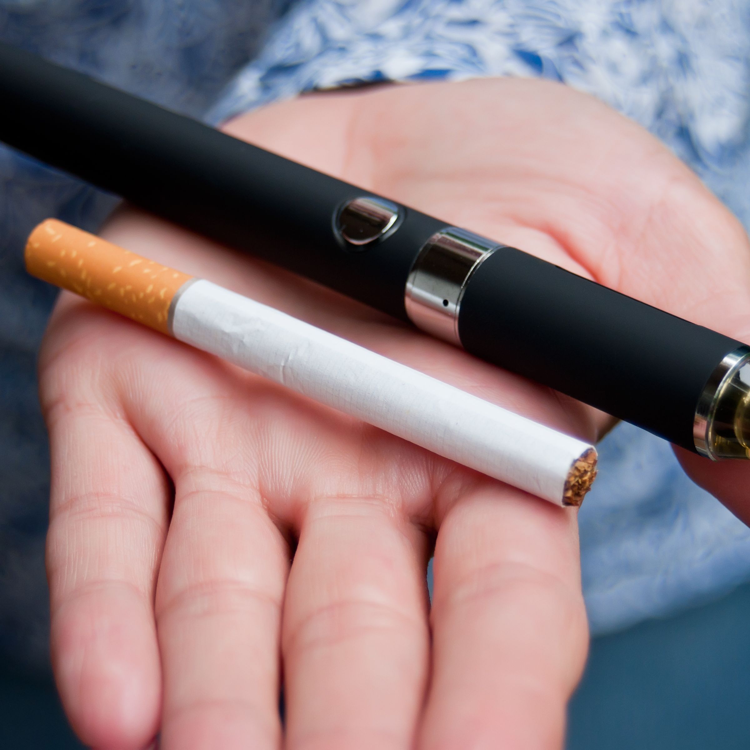 smoke an e cigarette nyt E-Cigarettes' Risks and Benefits: Highlights From the Report to the F.D.A Vox Sentences: A cloud of