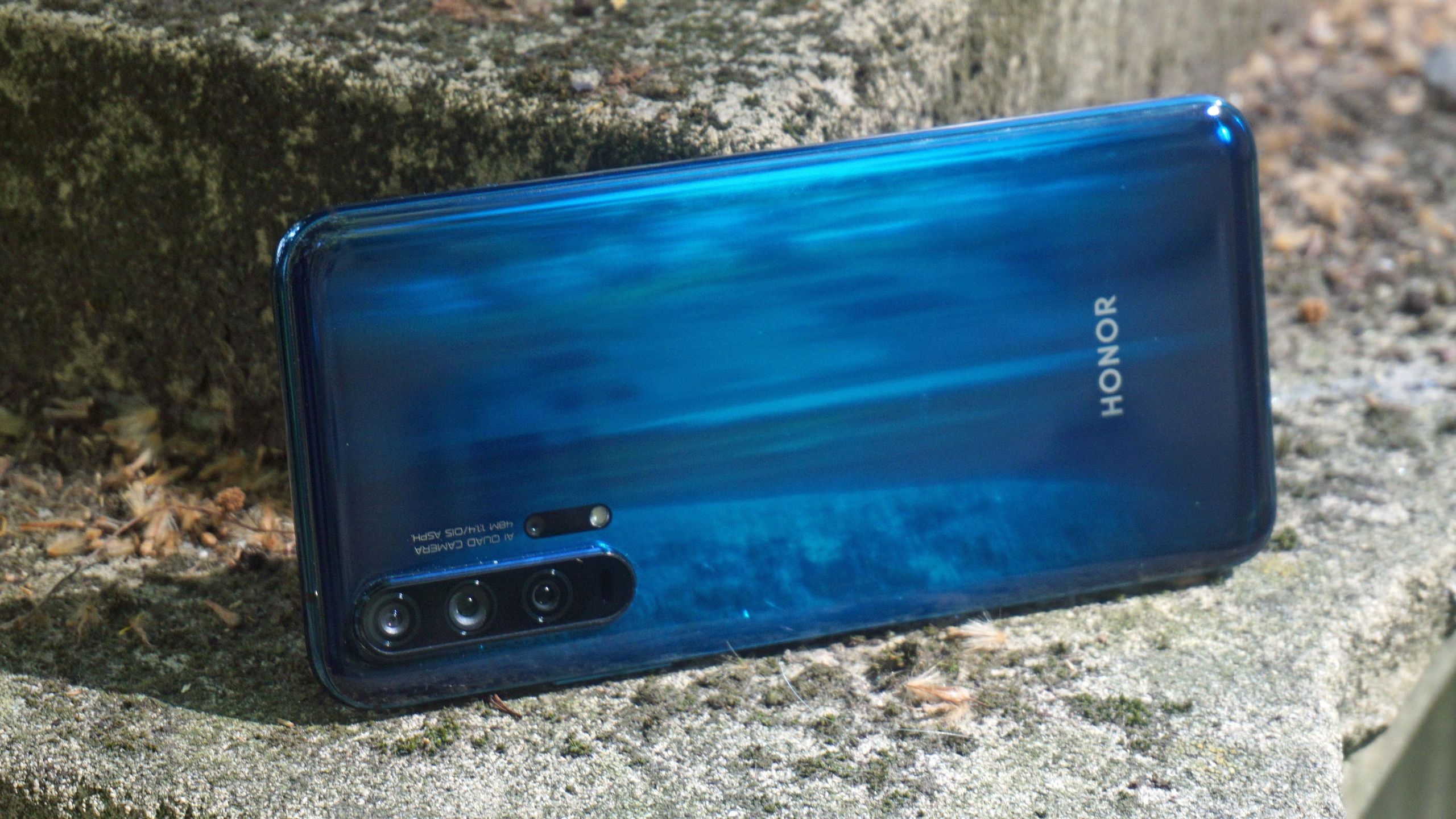 美品 HUAWEI HONOR20 Pro Honor 20 Pro Preview | PCMag