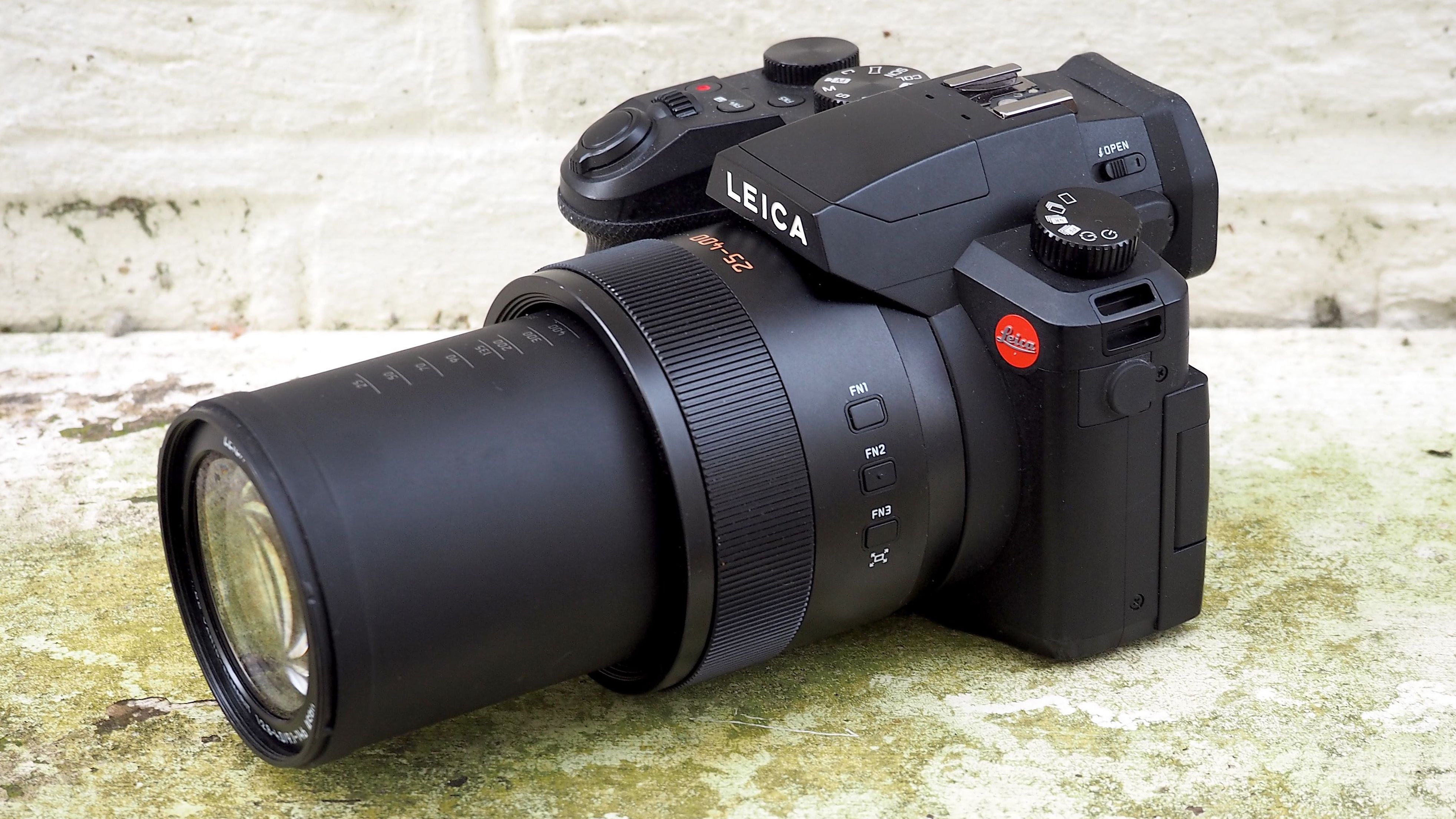 新製品「ライカV-LUX5」発表 / ライカオンラインストア
